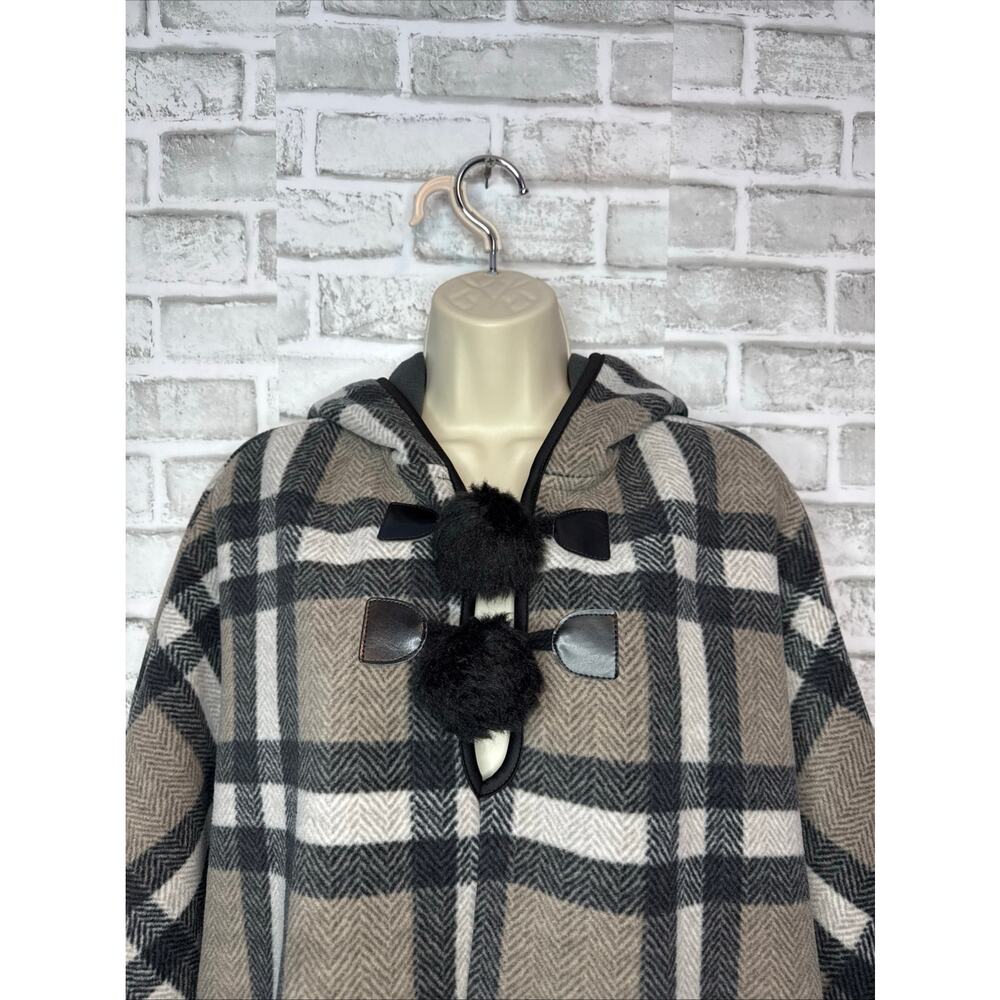 Rachel Rachel Roy Plaid Hooded Poncho Cape L/XL Black Tan Cozy Winter Wrap - Picture 3 of 7